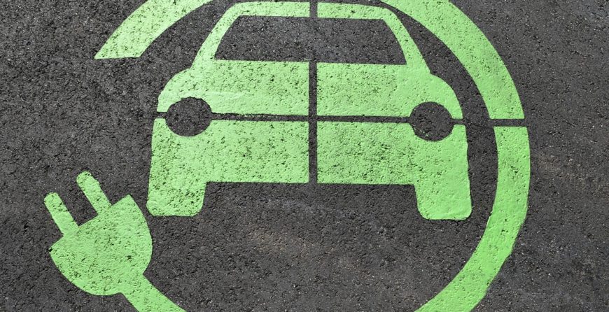 bando rinnova veicoli sostenibilità ambientale trasporto sostenibile ricarica elettrica veicoli elettrici ecosostenibile mobilità fondo automotive